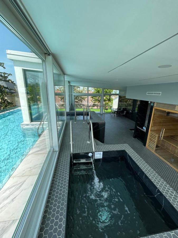 Villa Bauhaus Dream Deluxe T Сиофок Екстериор снимка