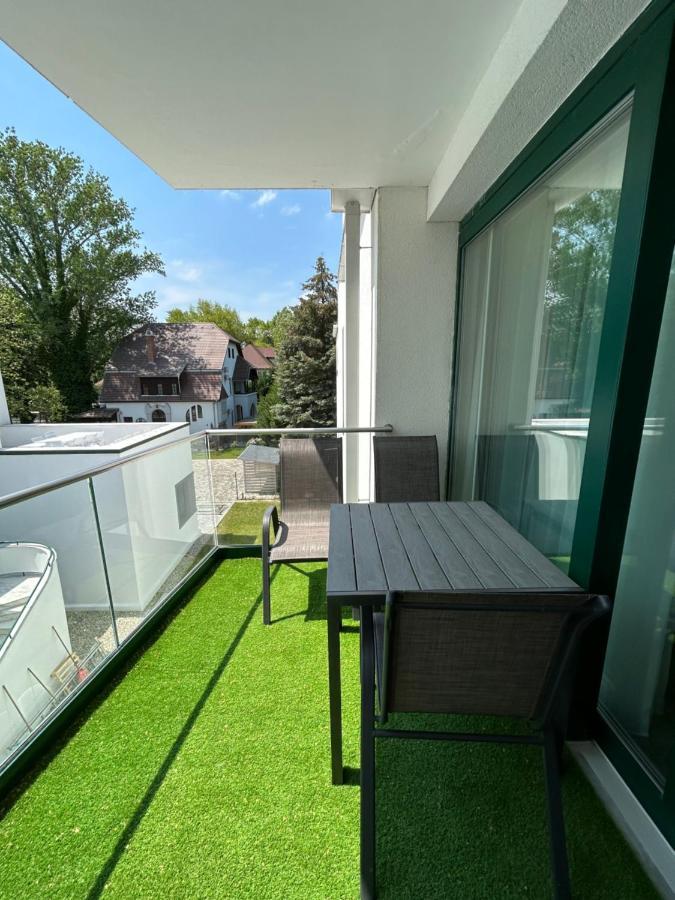 Villa Bauhaus Dream Deluxe T Сиофок Екстериор снимка