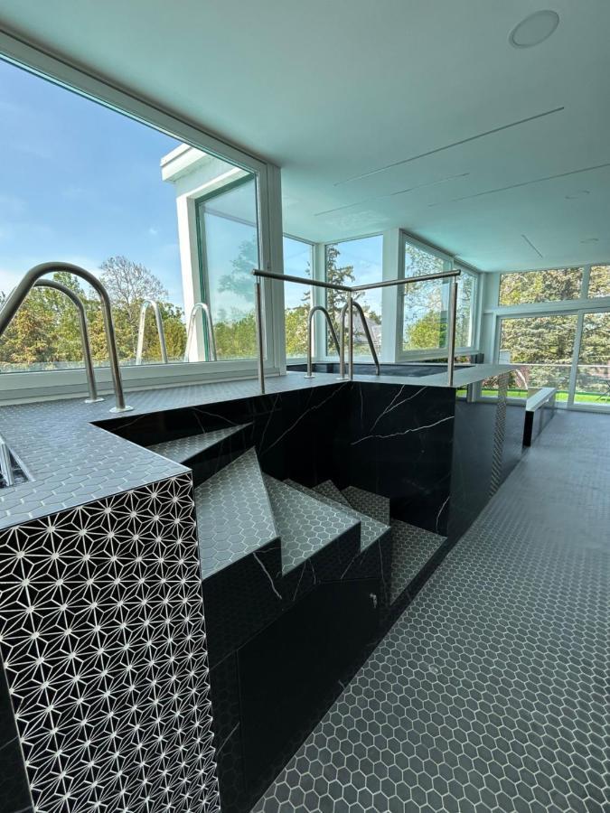 Villa Bauhaus Dream Deluxe T Сиофок Екстериор снимка